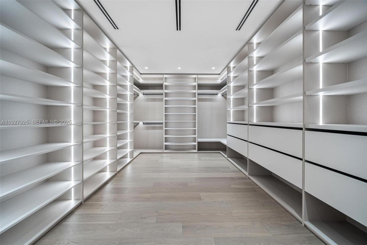 8935 Froude Ave, Surfside, FL 33154 Photo