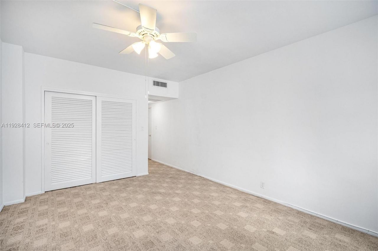 4747 Collins Ave, Unit 207, Miami Beach, FL 33140 Photo