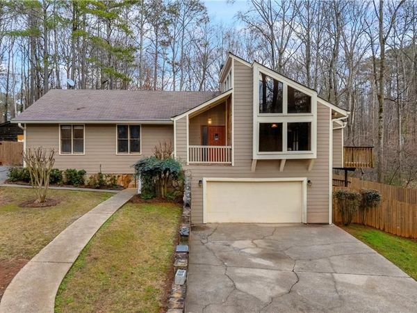 6302 Valley Stream Drive, Cumming, GA 30040