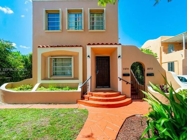 1872 SW 9th St, Miami, FL 33135
