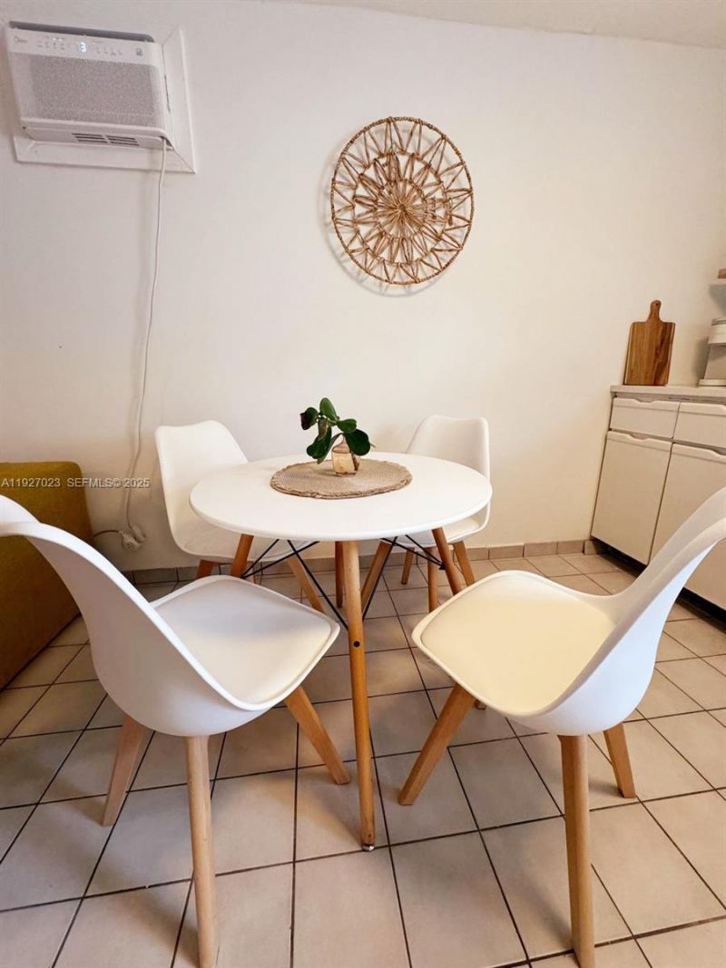 1872 SW 9th St, Miami, FL 33135 Photo