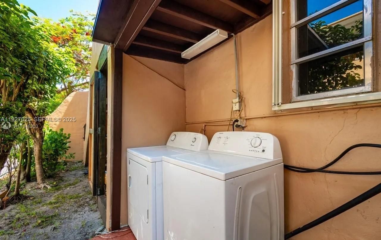 1872 SW 9th St, Miami, FL 33135 Photo