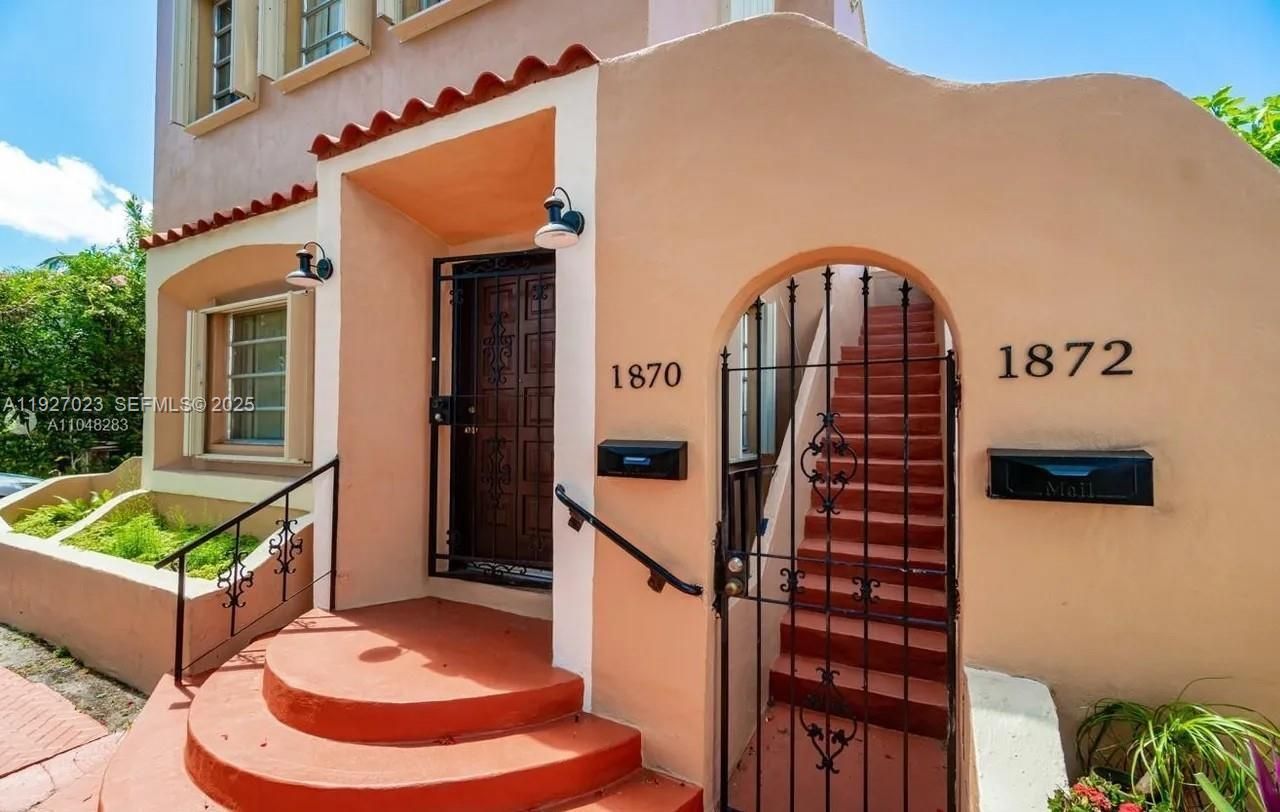 1872 SW 9th St, Miami, FL 33135 Photo