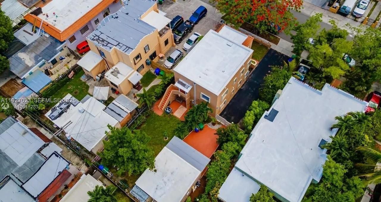 1872 SW 9th St, Miami, FL 33135 Photo