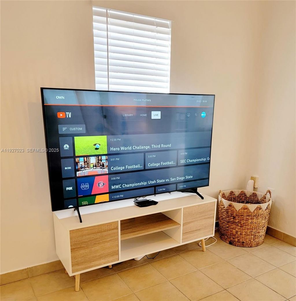 1872 SW 9th St, Miami, FL 33135 Photo