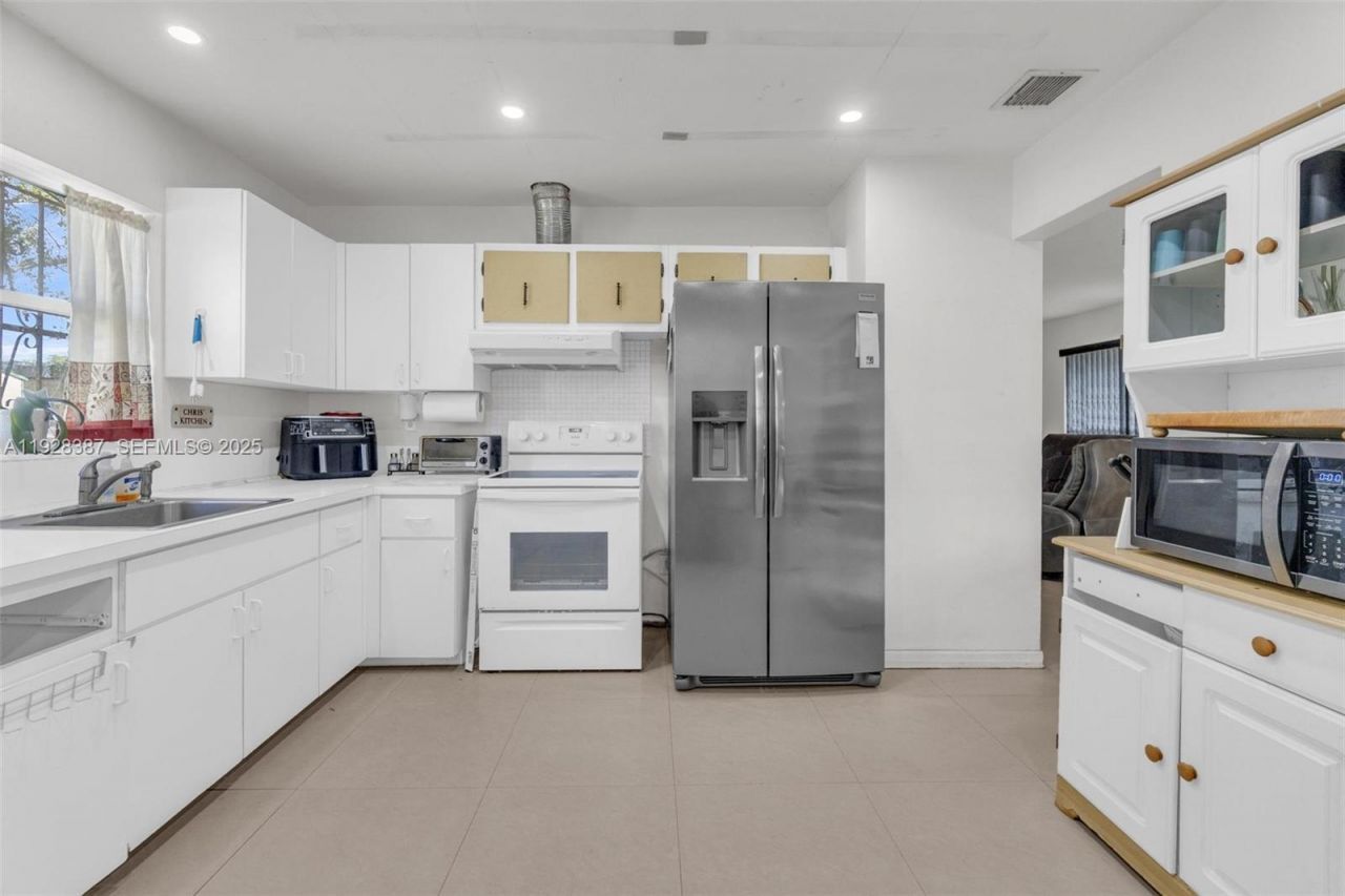 3981 NW 201st St, Miami Gardens, FL 33055 Photo