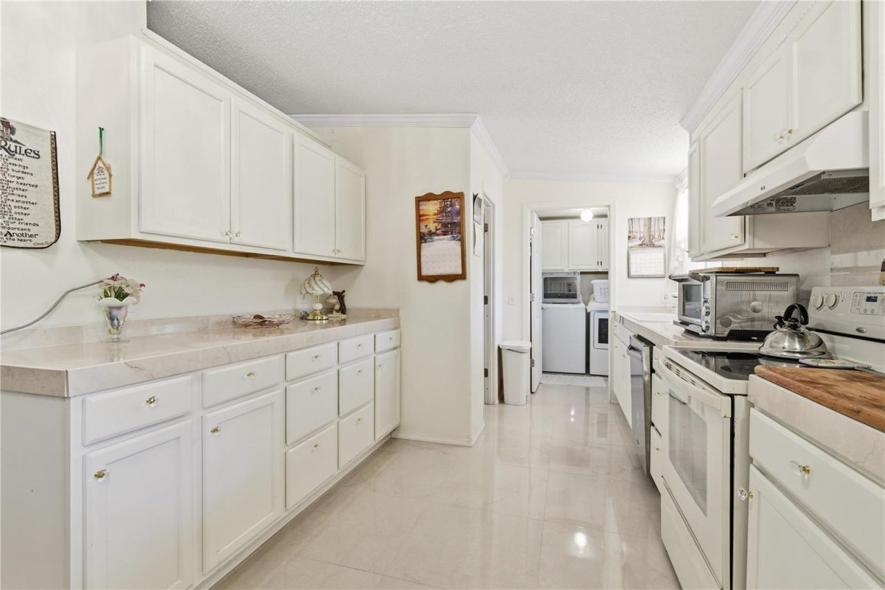 1349 SW 27th Place, Bell, FL 32619 Photo