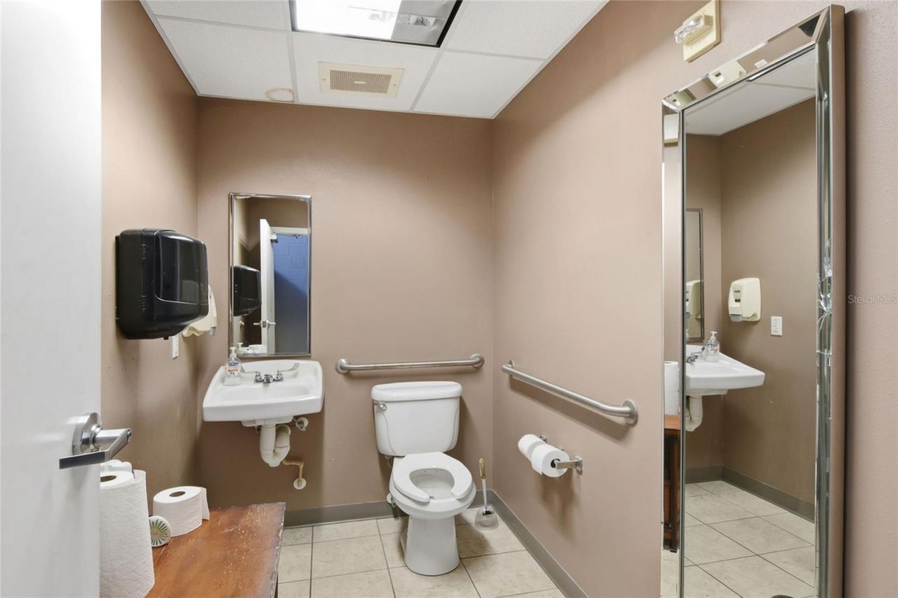 1350 N Broadway Avenue, Bartow, FL 33830 Photo