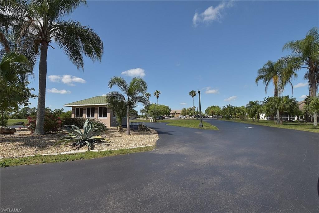 19949 Lake Vista Cir, Unit 16C, Lehigh Acres, FL 33936 Photo