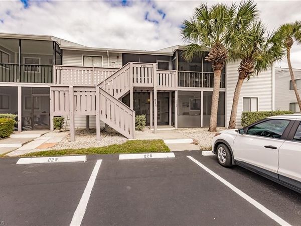 1055 Palm AVE, Unit 216, NORTH FORT MYERS, FL 33903