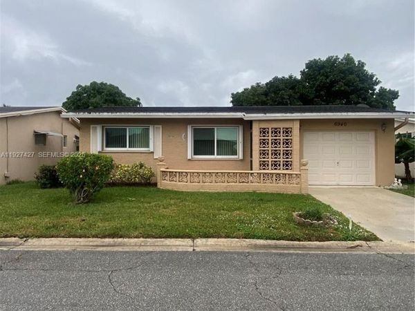 6940 NW 12th St, Margate, FL 33063