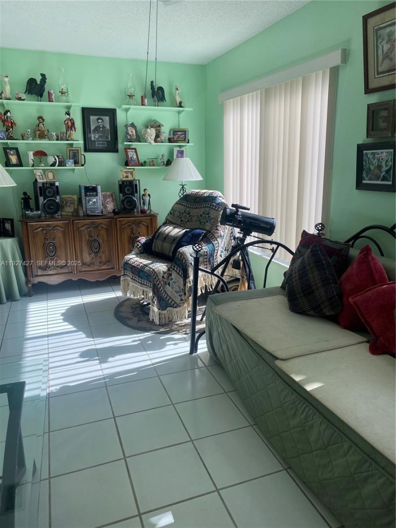 6940 NW 12th St, Margate, FL 33063 Photo