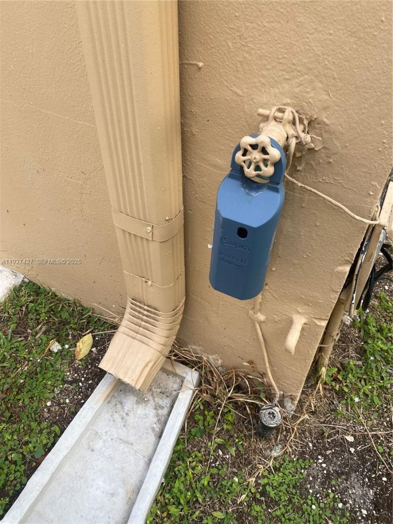 6940 NW 12th St, Margate, FL 33063 Photo