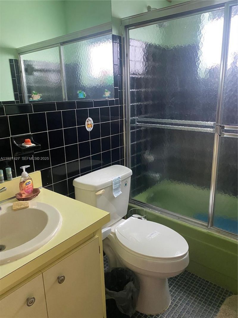 6940 NW 12th St, Margate, FL 33063 Photo