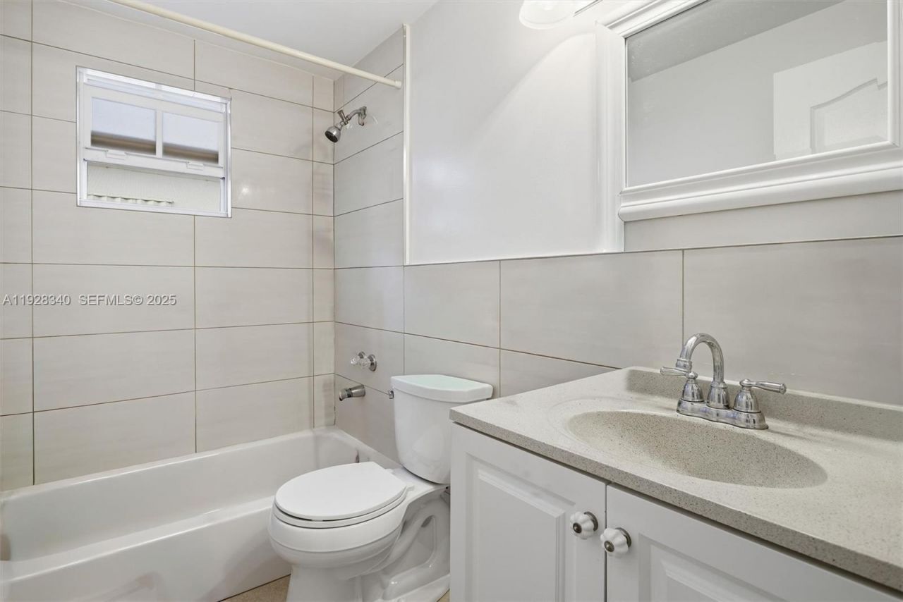 2642 NW 24th Ave, Miami, FL 33142 Photo