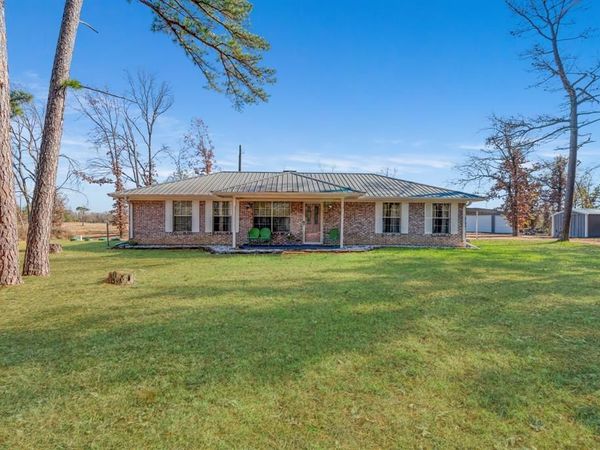 201 County Road 35930, Powderly, TX 75473