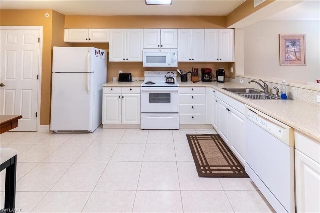 1100 Eastham Way, Unit A-105, Naples, FL 34104 Photo