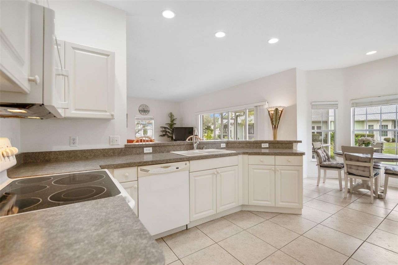 25604 Heritage Lake Boulevard, Unit 118, Punta Gorda, FL 33983 Photo