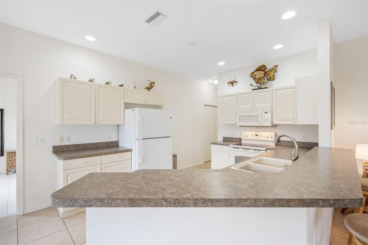 25604 Heritage Lake Boulevard, Unit 118, Punta Gorda, FL 33983 Photo