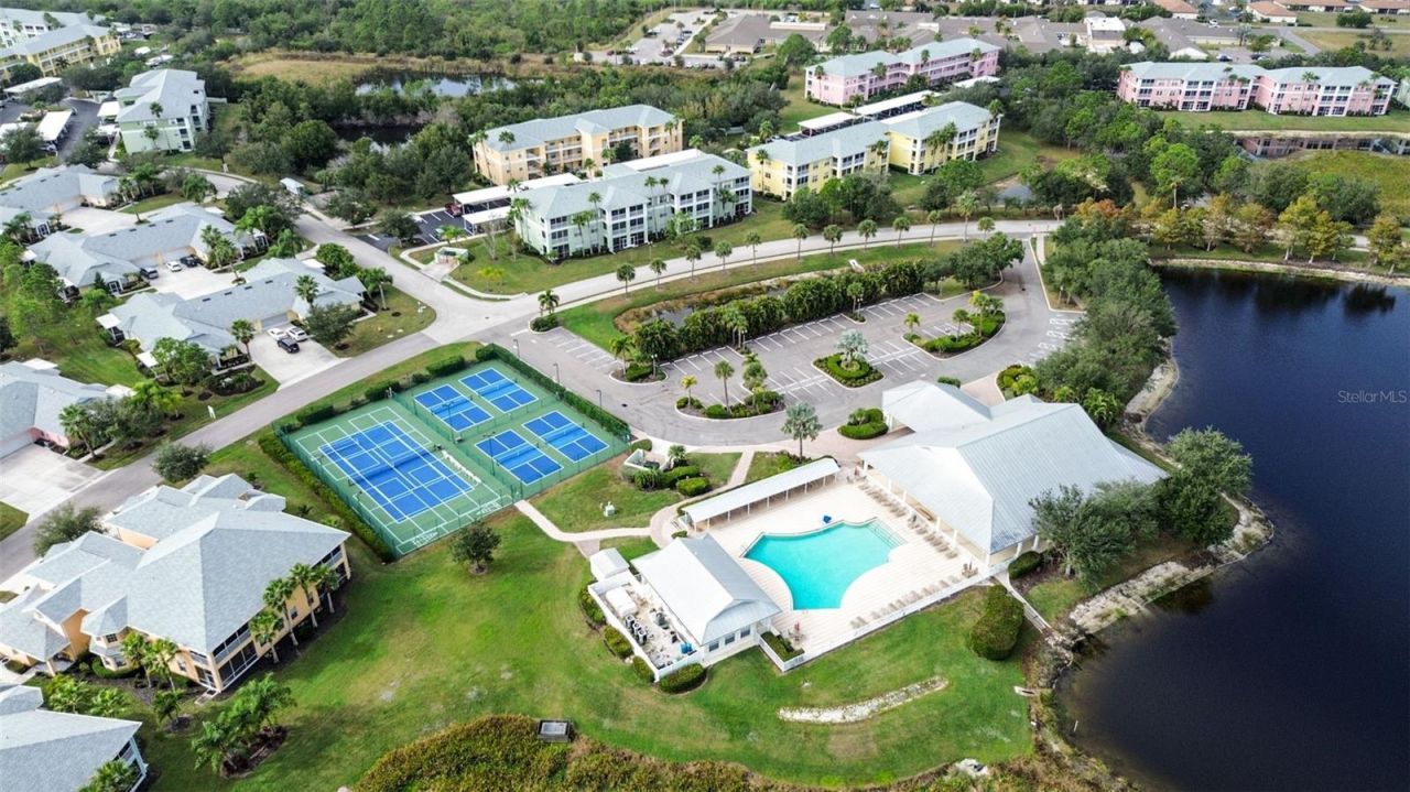 25604 Heritage Lake Boulevard, Unit 118, Punta Gorda, FL 33983 Photo