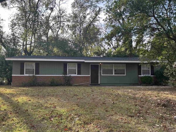 330 Meadowbrook Lane, Tallahassee, FL 32304