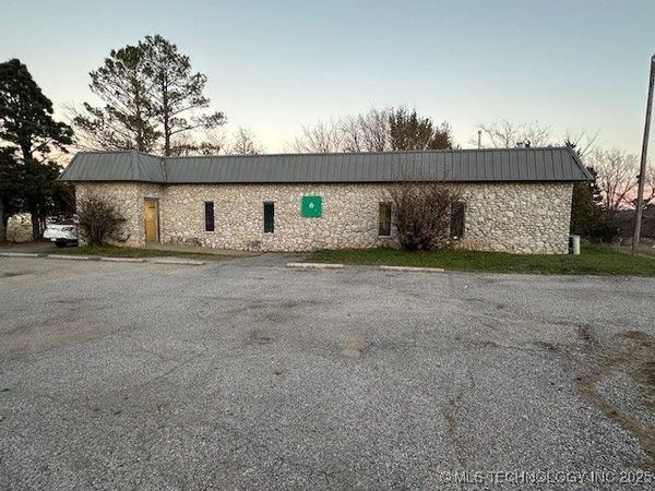 117 Rodgers, Holdenville, OK 74848