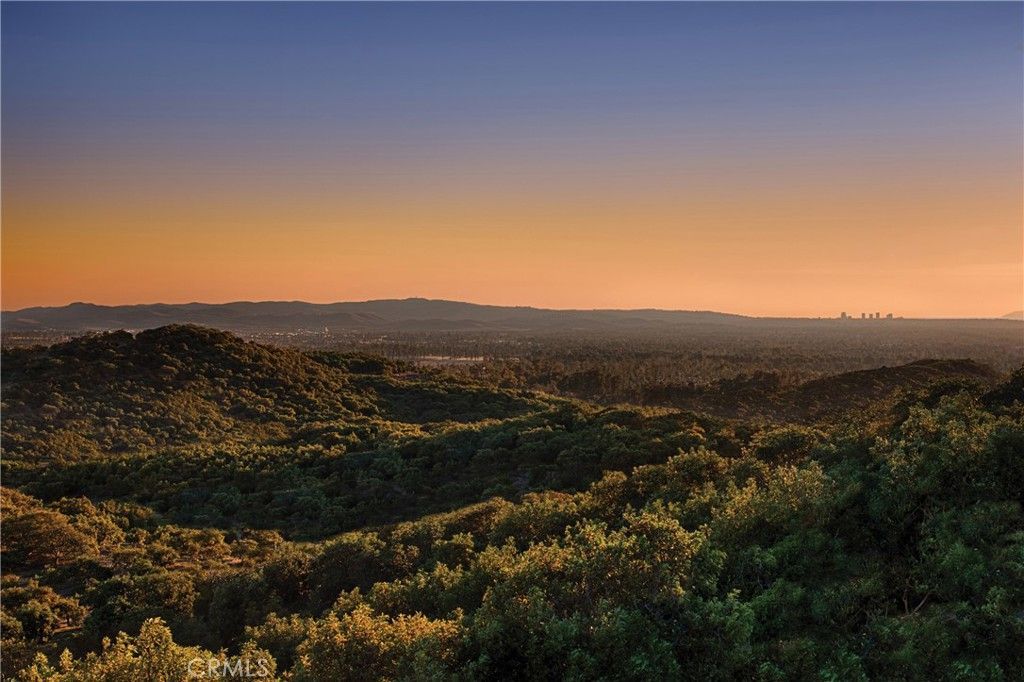 564 Peninsula, Irvine, CA 92602 Main Photo