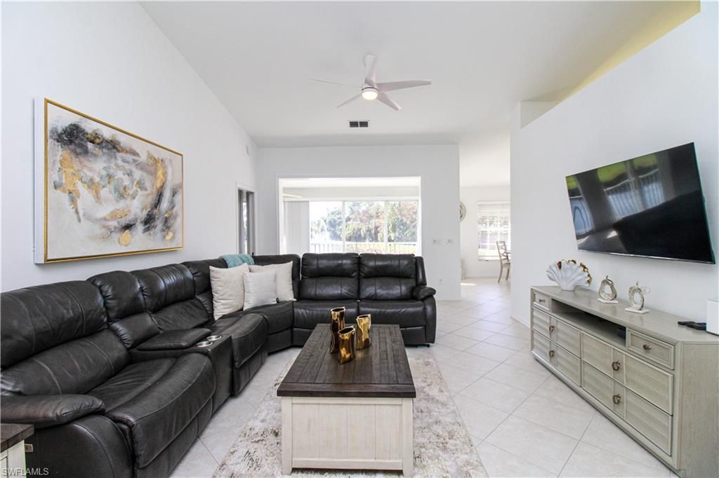 5645 Whisperwood Blvd, Unit 504, Naples, FL 34110 Photo