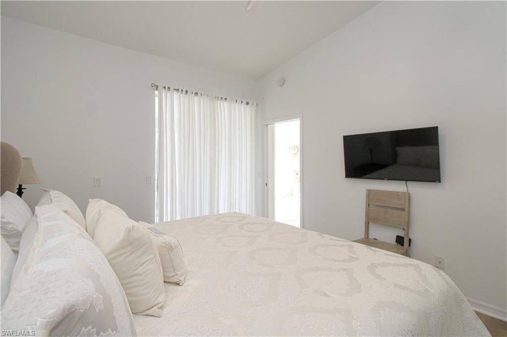 5645 Whisperwood Blvd, Unit 504, Naples, FL 34110 Photo