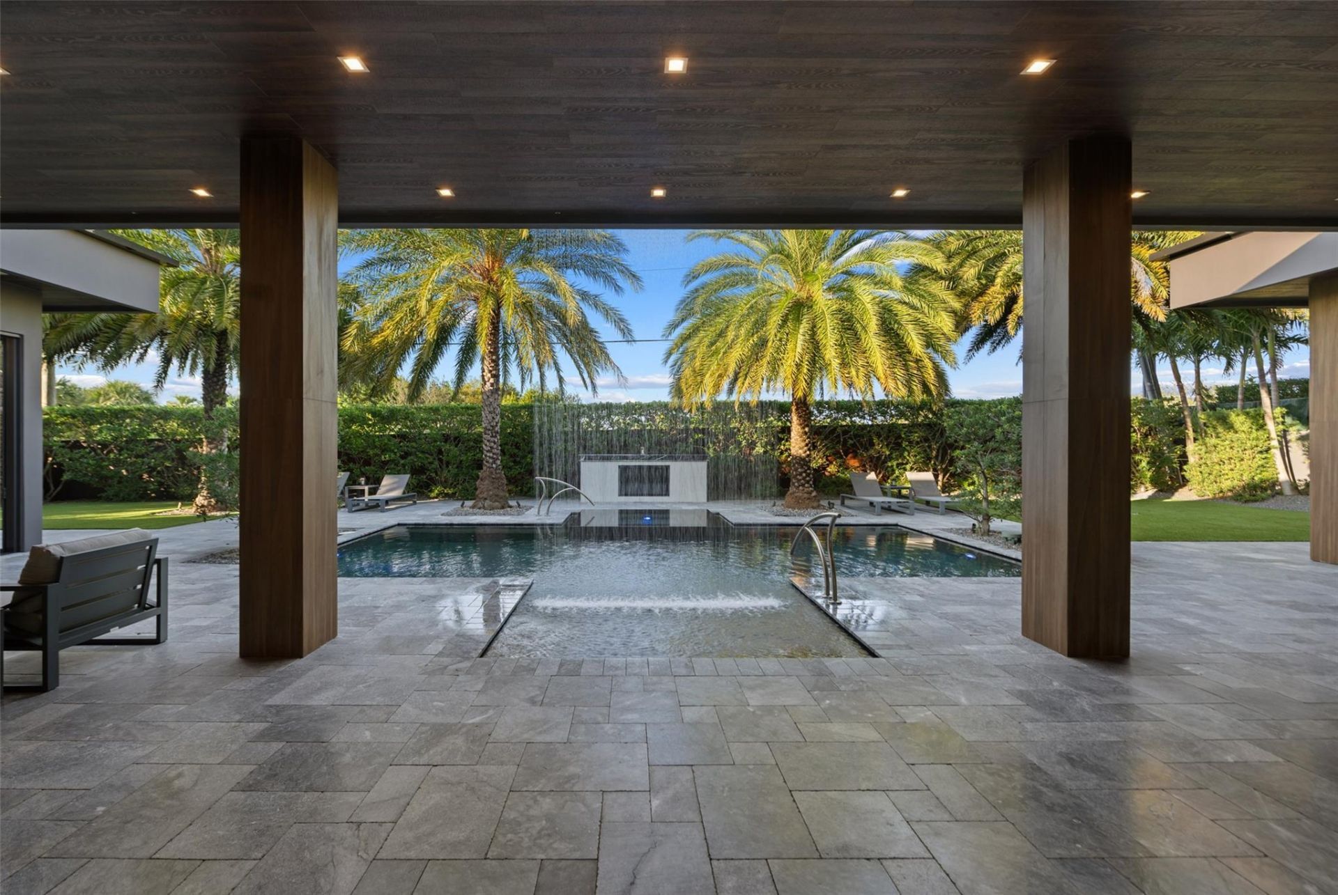 2213 NE 37th Drive, Fort Lauderdale, FL 33308 Photo