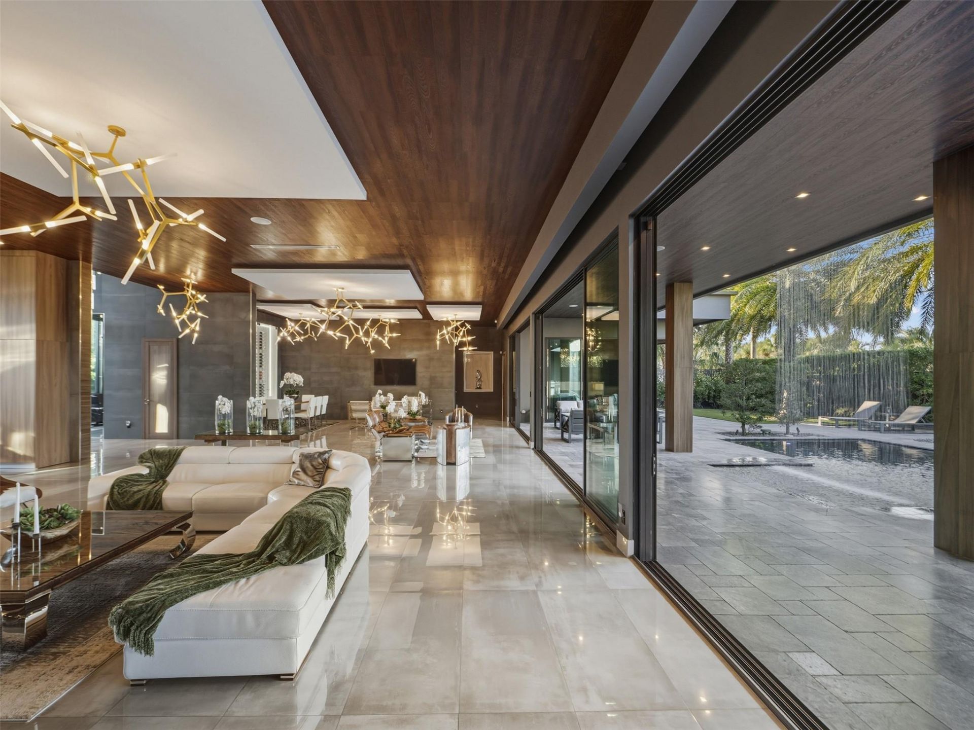 2213 NE 37th Drive, Fort Lauderdale, FL 33308 Photo