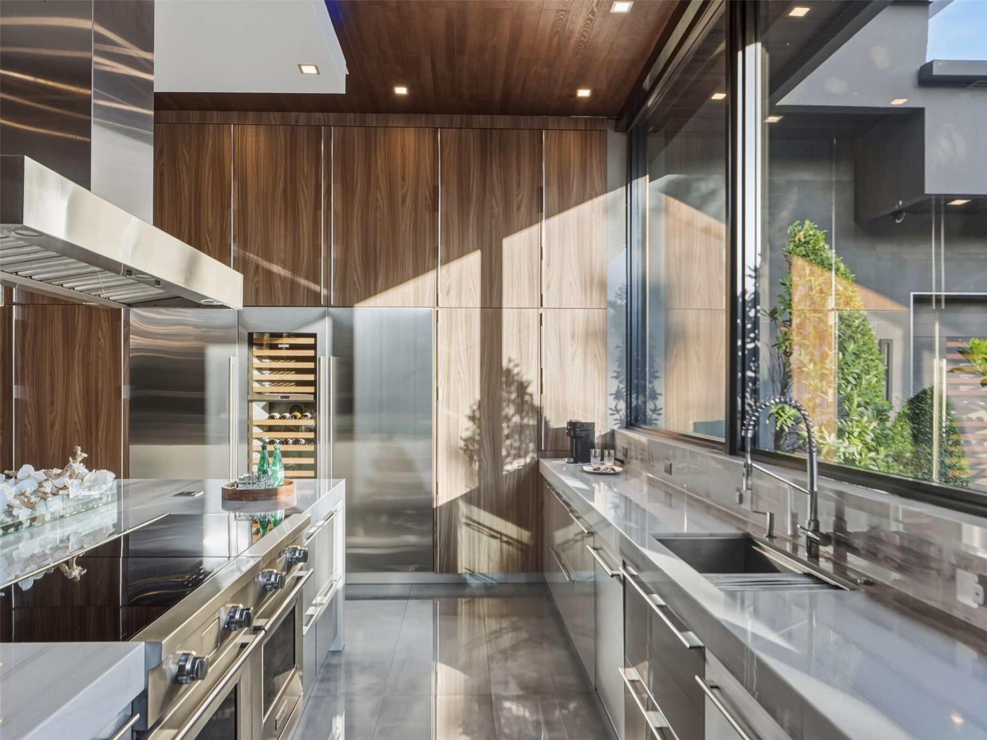 2213 NE 37th Drive, Fort Lauderdale, FL 33308 Photo