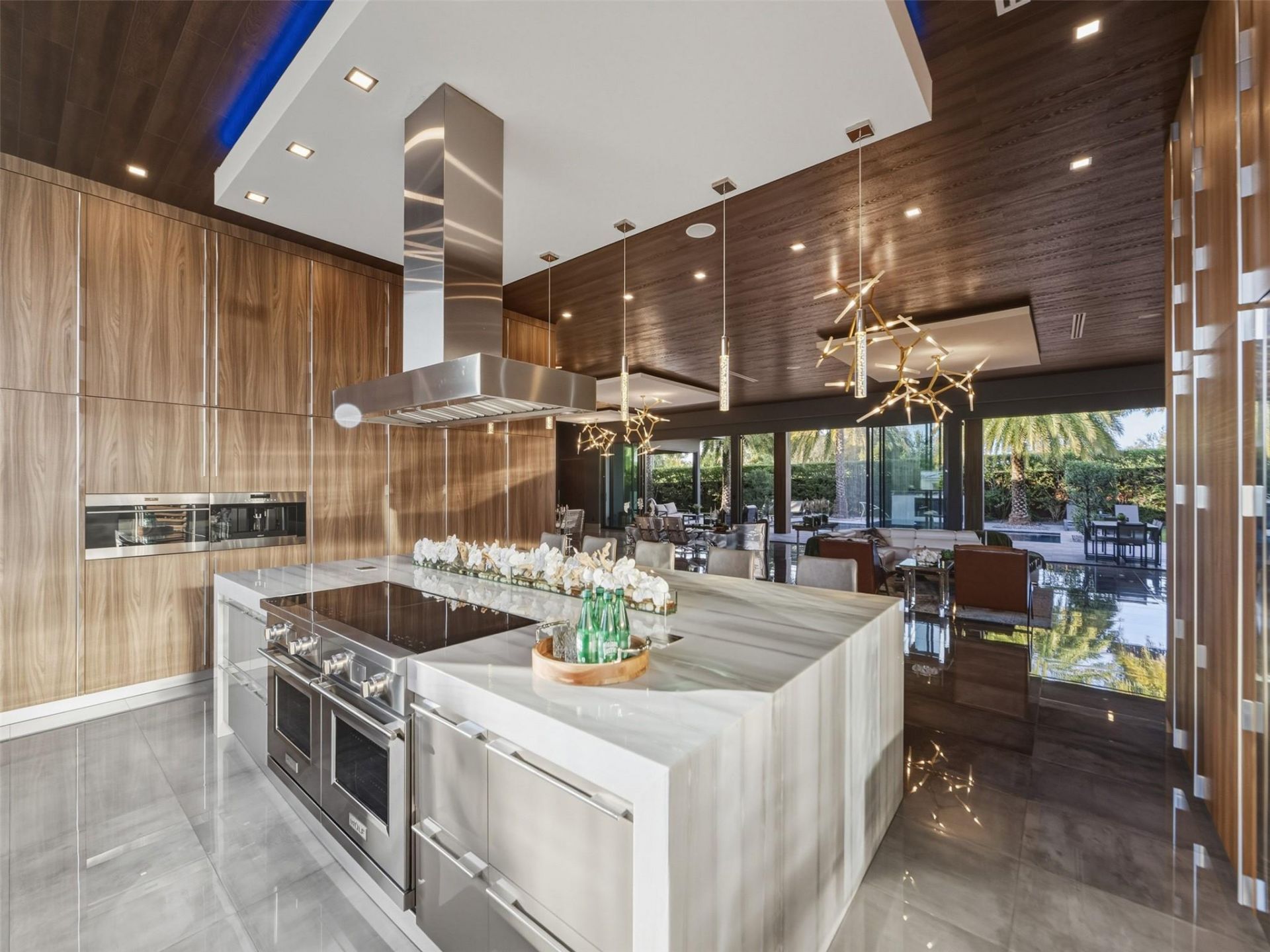 2213 NE 37th Drive, Fort Lauderdale, FL 33308 Photo