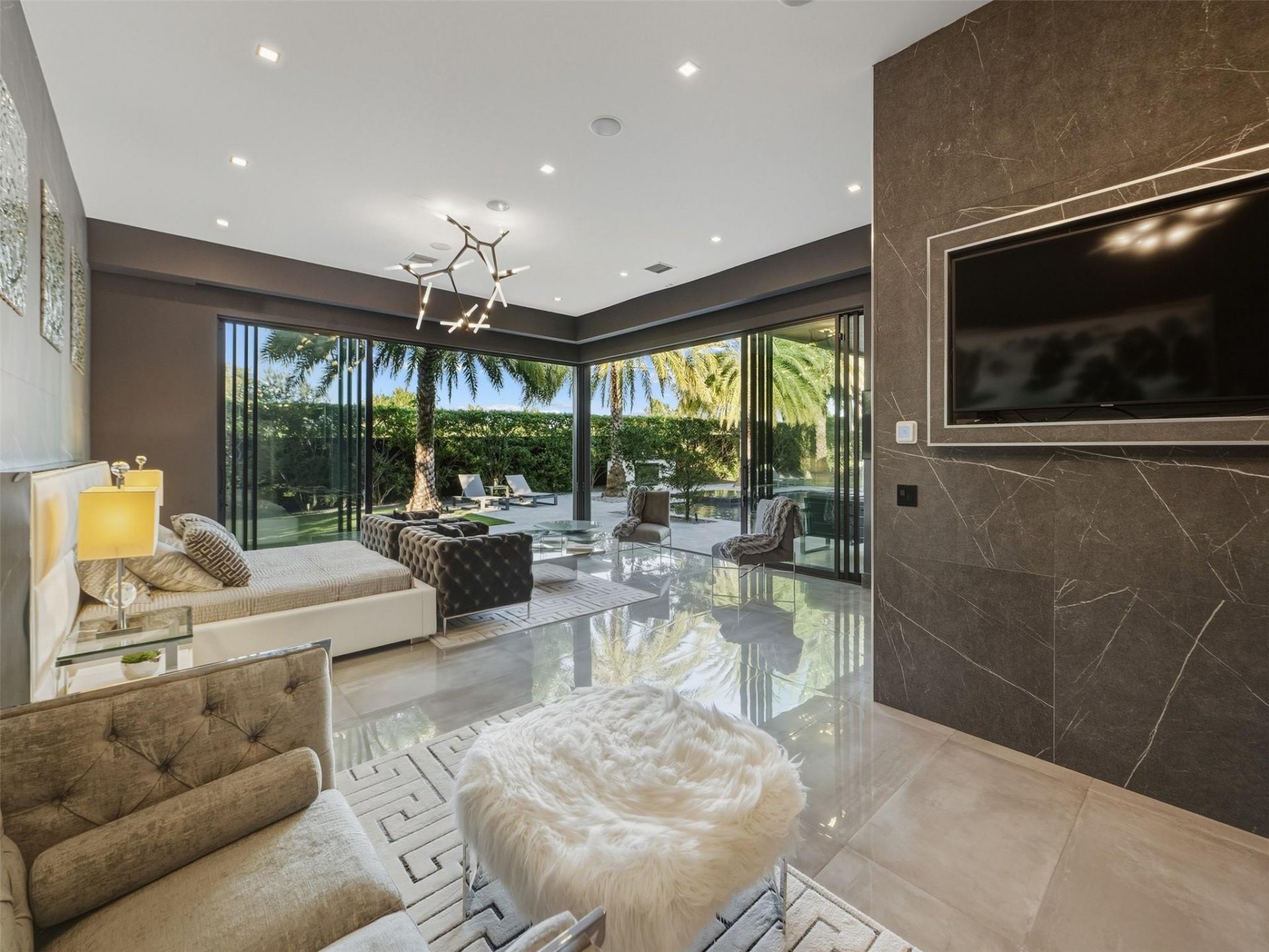 2213 NE 37th Drive, Fort Lauderdale, FL 33308 Photo