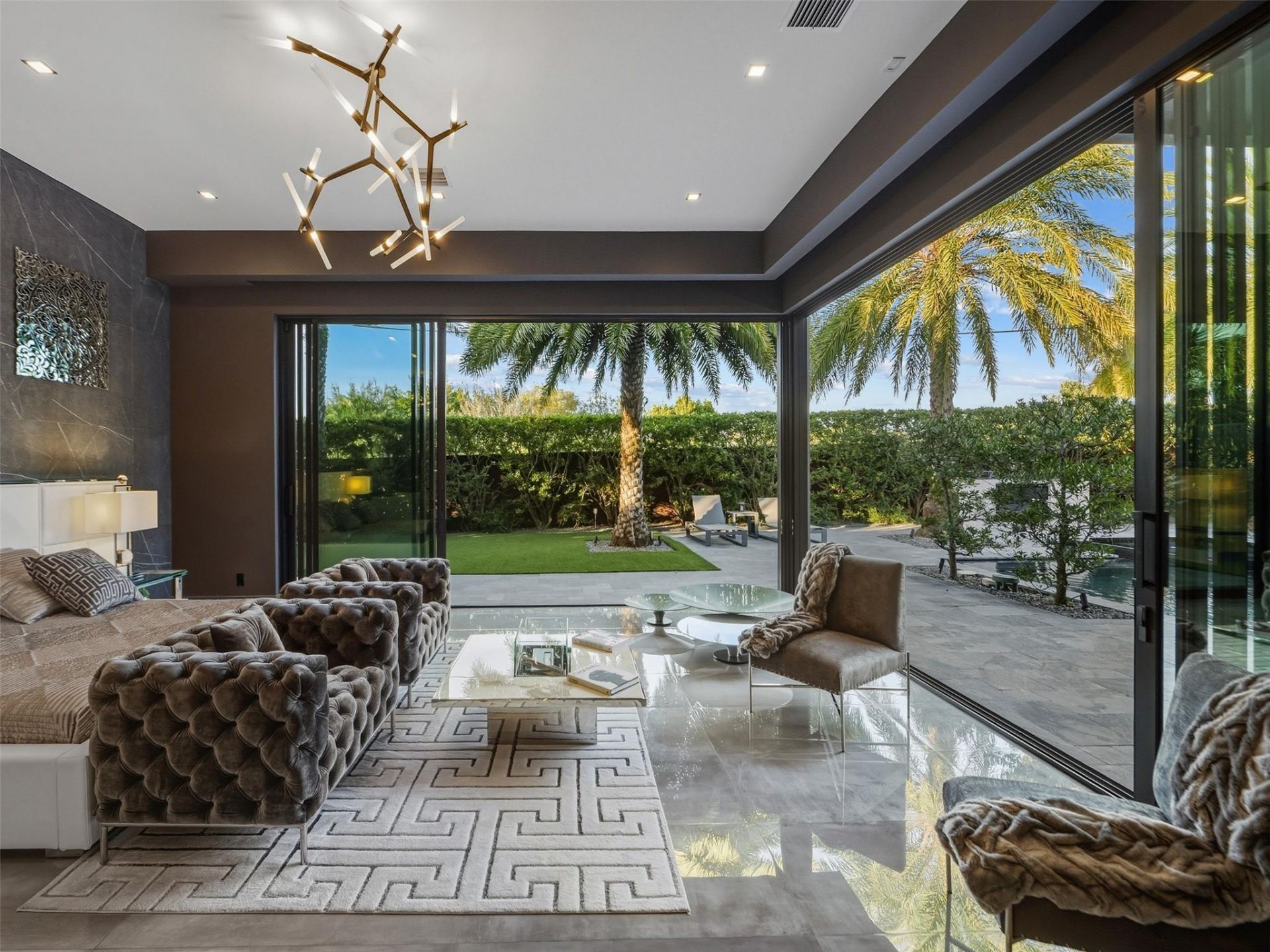 2213 NE 37th Drive, Fort Lauderdale, FL 33308 Photo