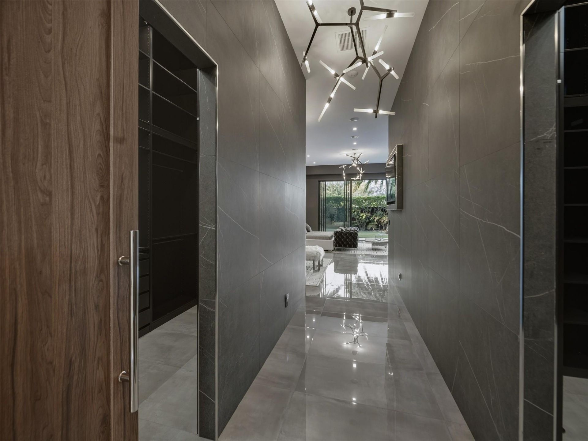 2213 NE 37th Drive, Fort Lauderdale, FL 33308 Photo