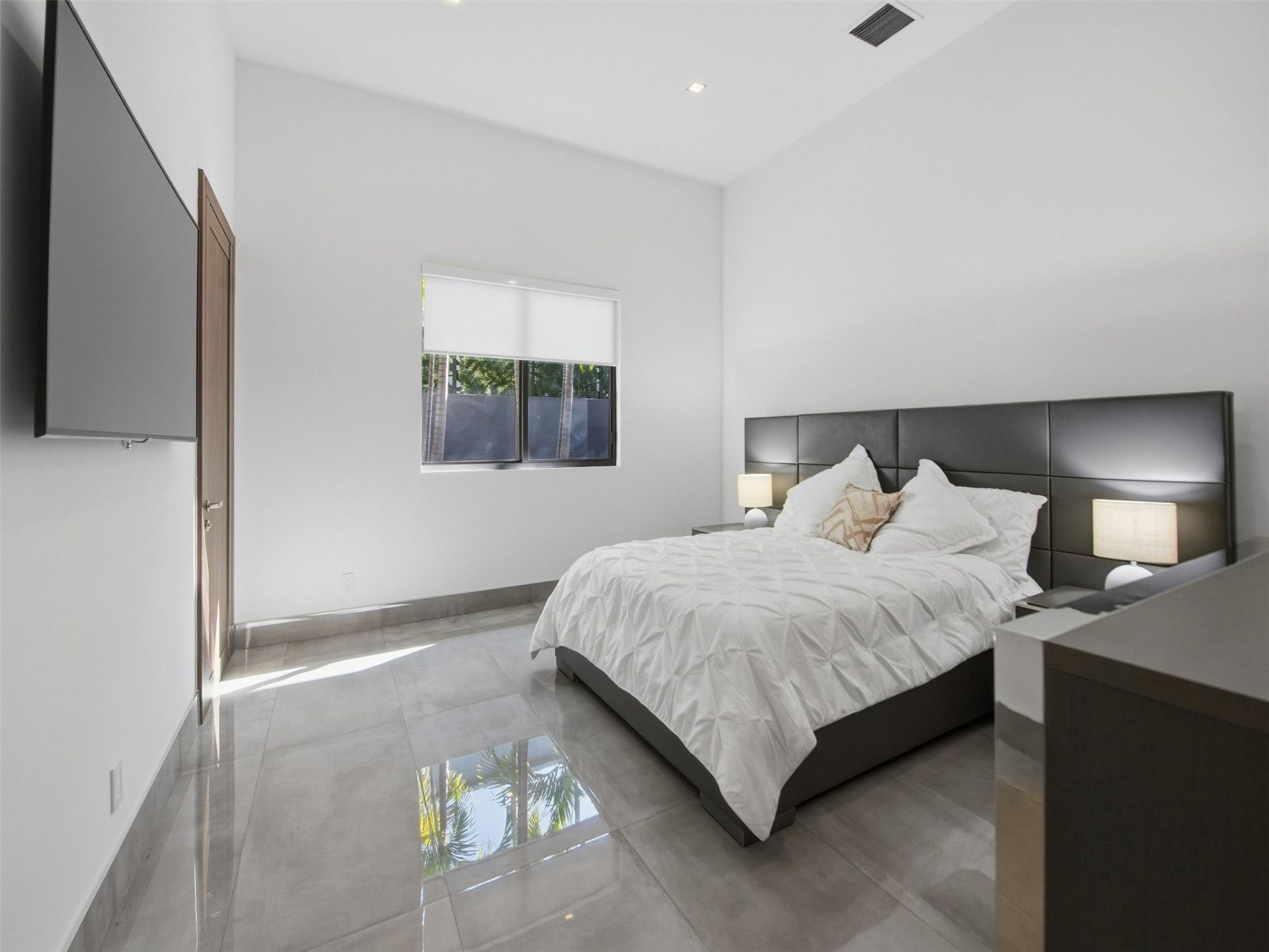 2213 NE 37th Drive, Fort Lauderdale, FL 33308 Photo