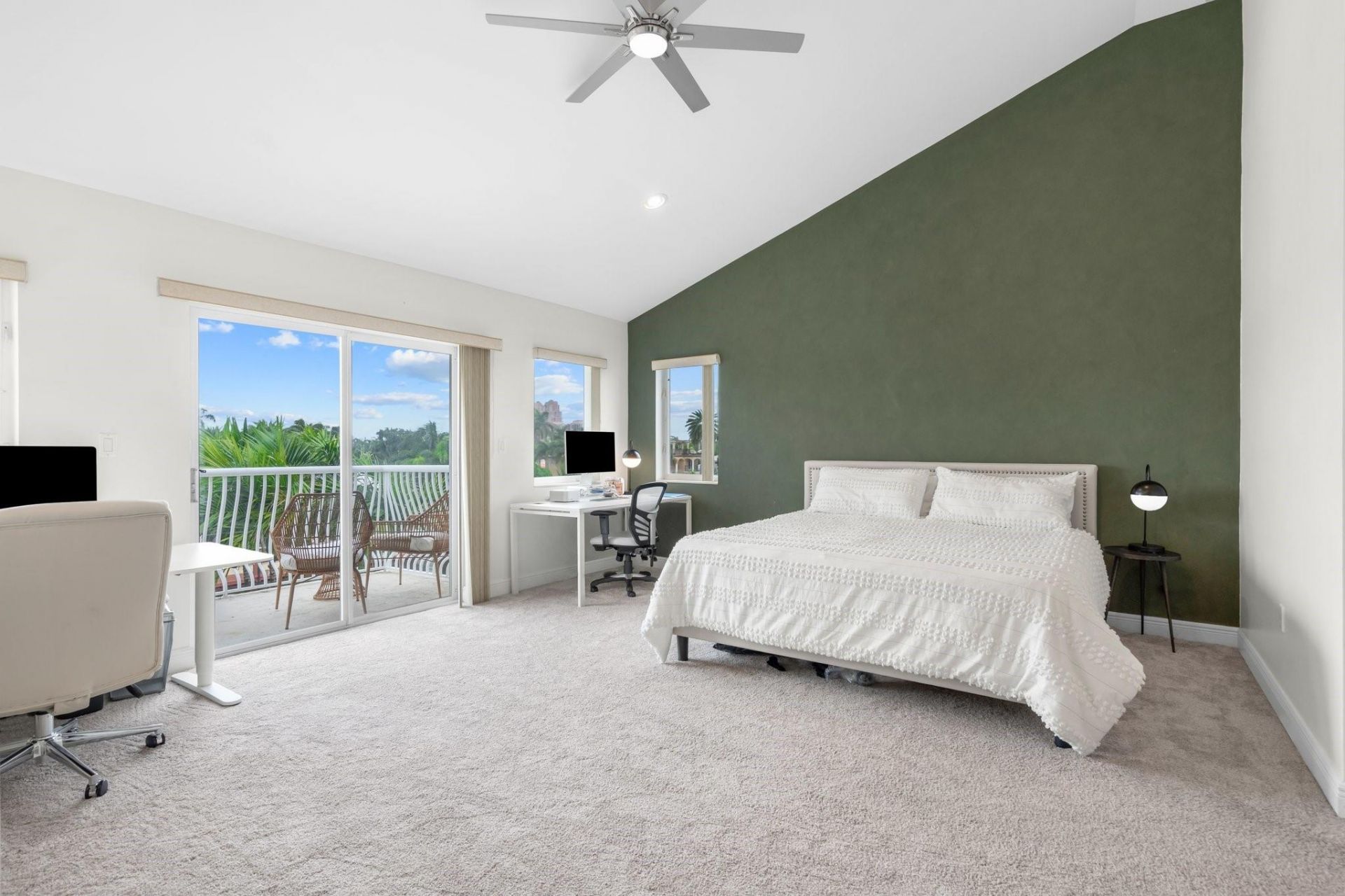 2739 NE 15th Street, Fort Lauderdale, FL 33304 Photo