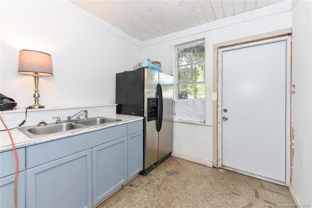 817 SW Saint Lucie Crescent, Stuart, FL 34994 Photo