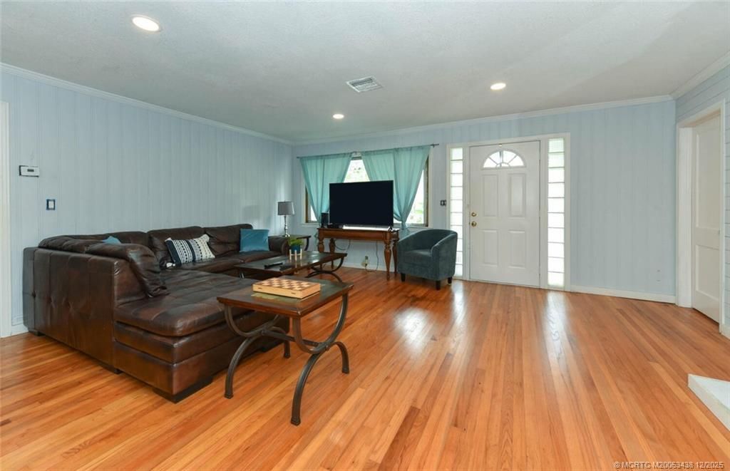 817 SW Saint Lucie Crescent, Stuart, FL 34994 Photo