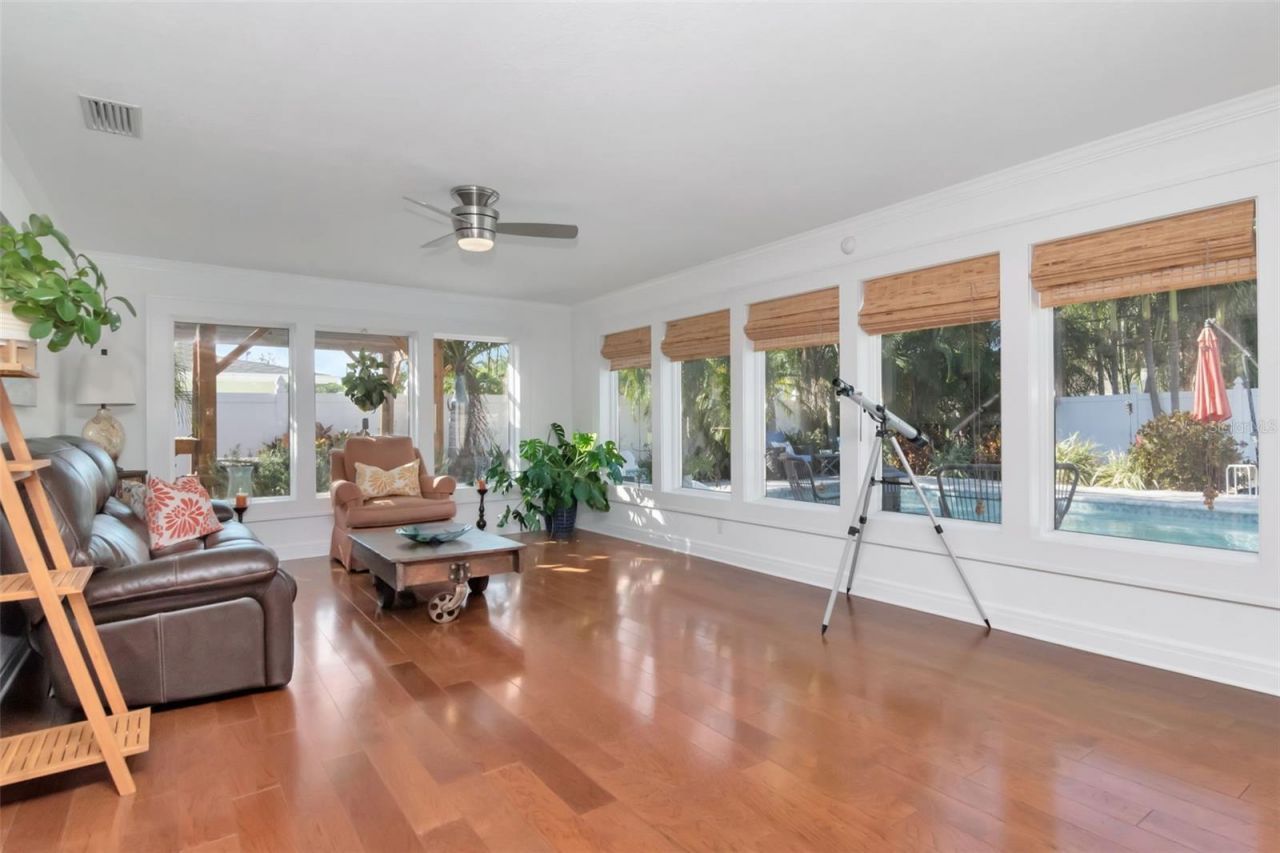 3991 38th Way S, Saint Petersburg, FL 33711 Photo