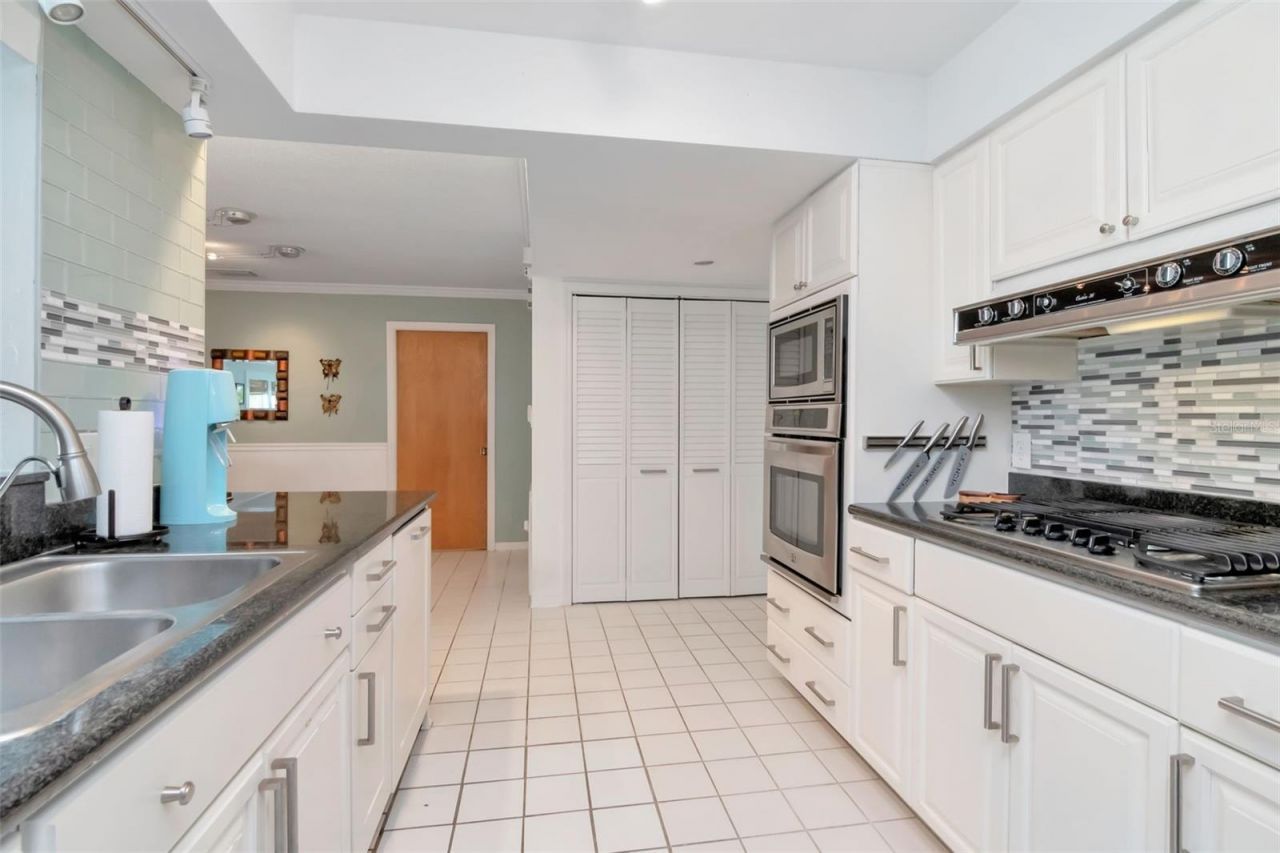 3991 38th Way S, Saint Petersburg, FL 33711 Photo