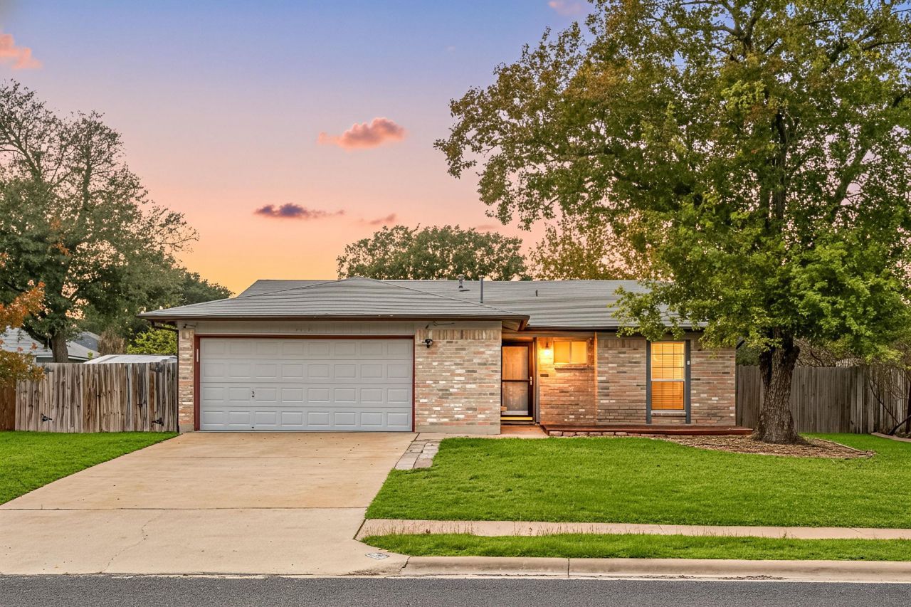 2602 Armstrong Dr, Leander, TX 78641 Main Photo