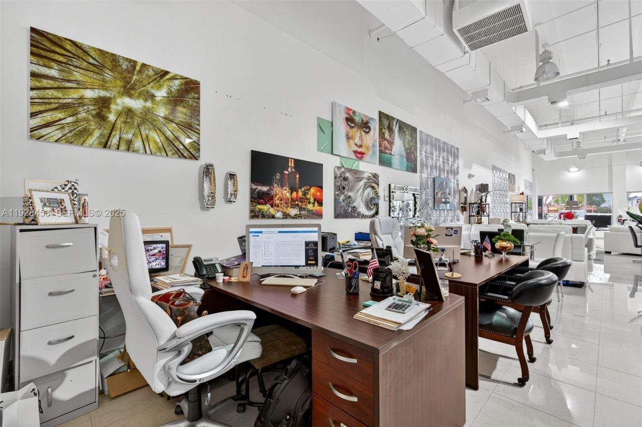 Furniture Store For Sale In The Tamiami Area, Miami, FL 33184 Photo