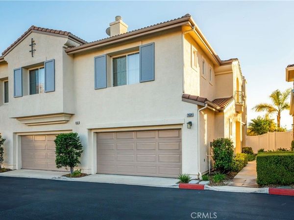 24332 Lorenzo, Valencia, CA 91355