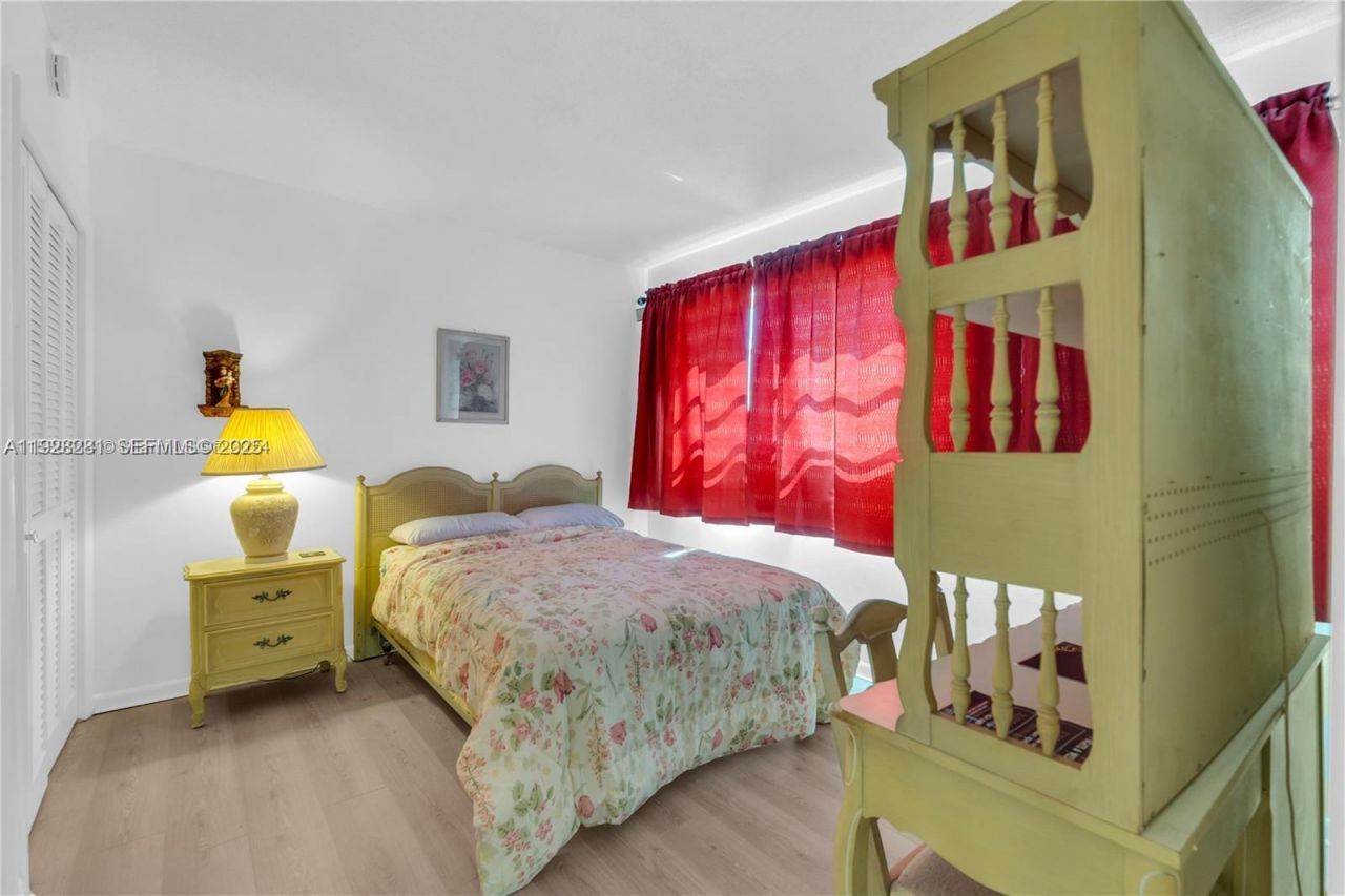 215 SE 3rd Ave, Unit 407B, Hallandale Beach, FL 33009 Photo