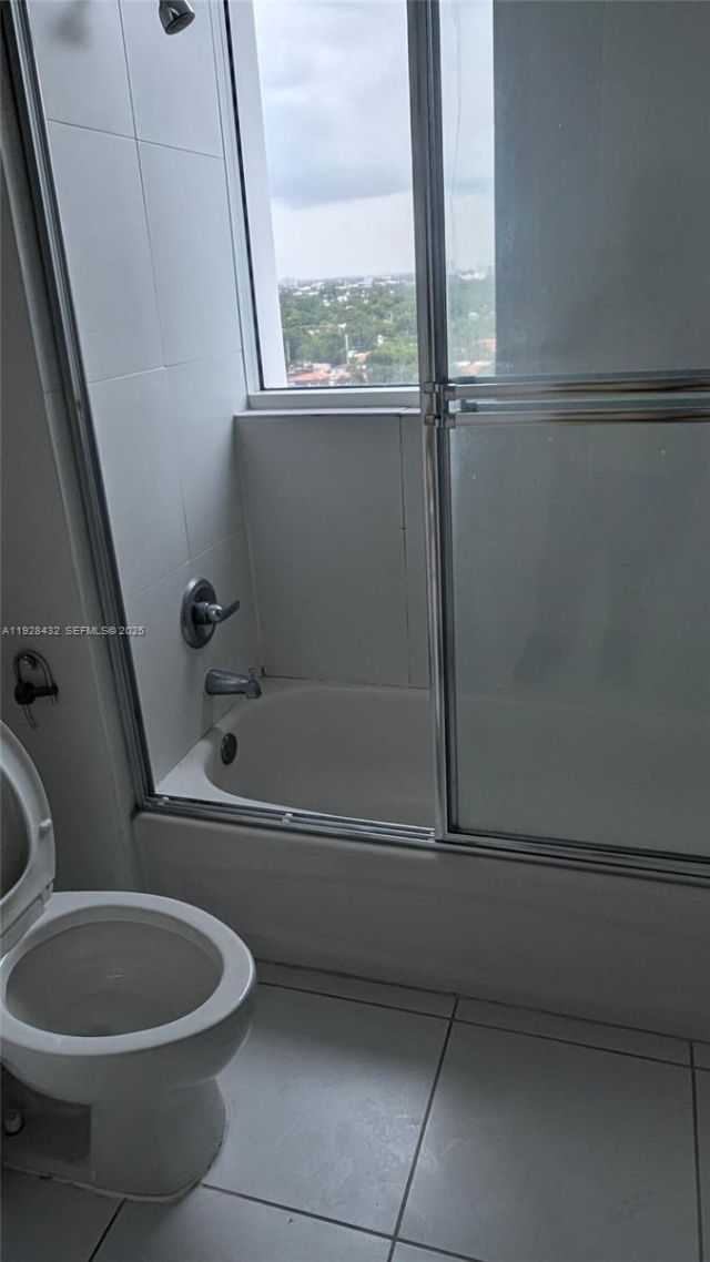 1401 SW 22nd St, Unit 1405, Miami, FL 33145 Photo