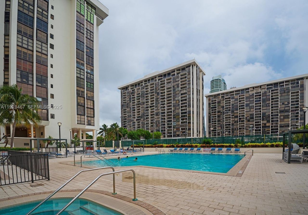 1901 Brickell Ave, Unit B905, Miami, FL 33129 Photo