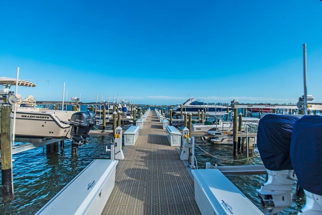 1901 Brickell Ave, Unit B905, Miami, FL 33129 Photo