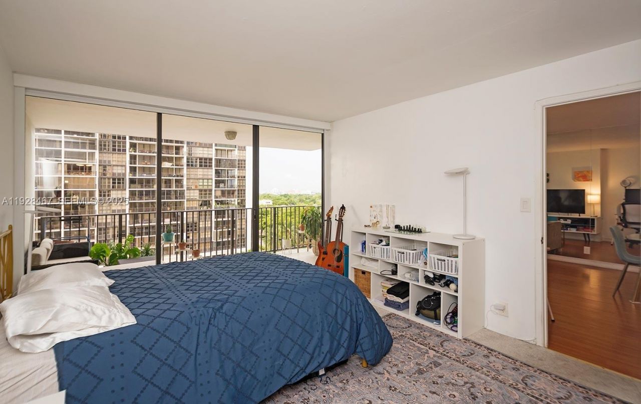 1901 Brickell Ave, Unit B905, Miami, FL 33129 Photo